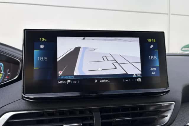 Peugeot 3008 (2021) thumbnail 13