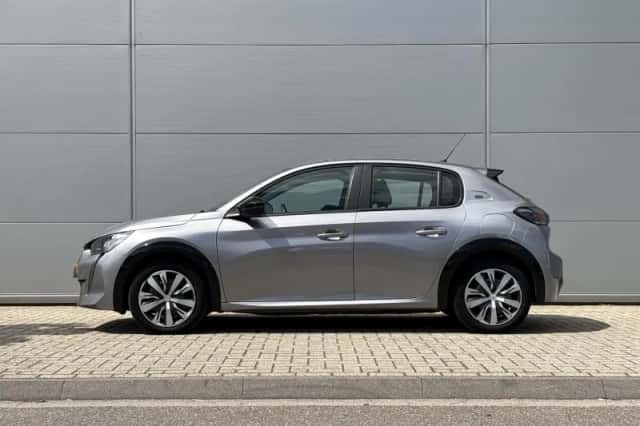 Peugeot e-208 (2023) thumbnail 2