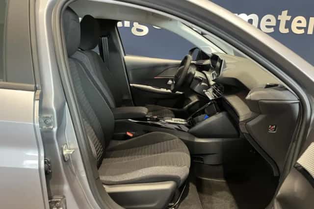 Peugeot e-208 (2023) thumbnail 21