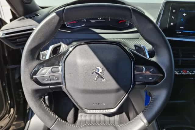 Peugeot 2008 (2023) thumbnail 11