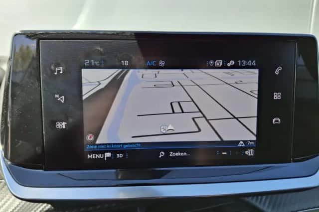 Peugeot 2008 (2023) thumbnail 13