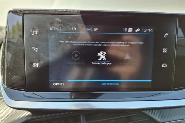 Peugeot 2008 (2023) thumbnail 15
