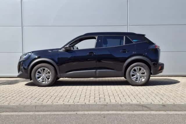 Peugeot 2008 (2023) thumbnail 3