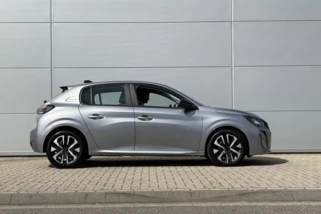 Peugeot 208 (2025) thumbnail 7