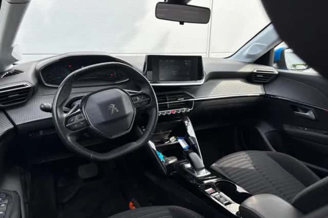 Peugeot e-208 (2021) thumbnail 17