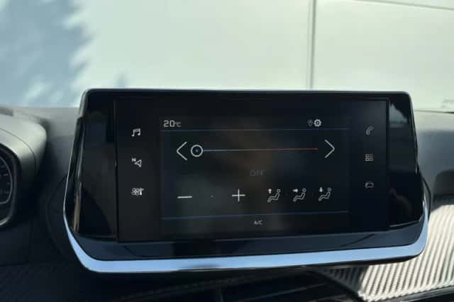 Peugeot 2008 (2022) thumbnail 14