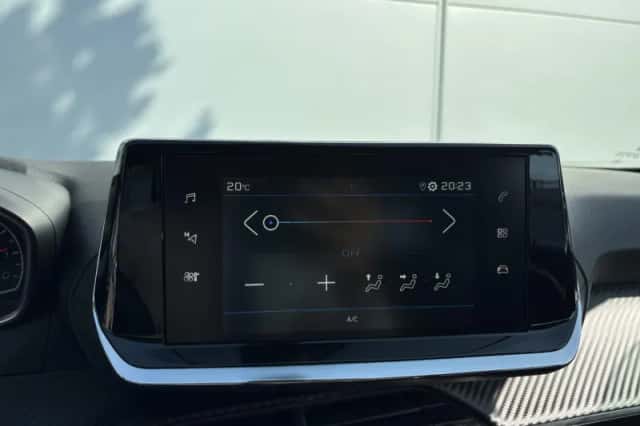 Peugeot 2008 (2022) thumbnail 16