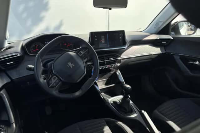 Peugeot 2008 (2022) thumbnail 10