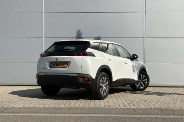 Peugeot 2008 (2022) thumbnail 6