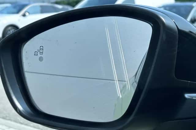 Peugeot e-208 (2024) thumbnail 27