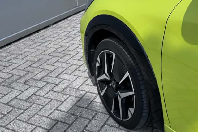 Peugeot e-208 (2024) thumbnail 10
