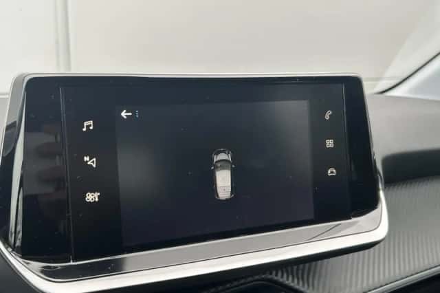 Peugeot 208 (2021) thumbnail 18