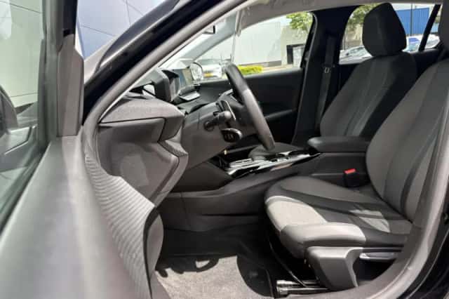 Peugeot 208 (2023) thumbnail 11