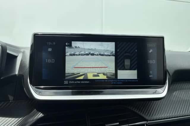 Peugeot 208 (2023) thumbnail 19