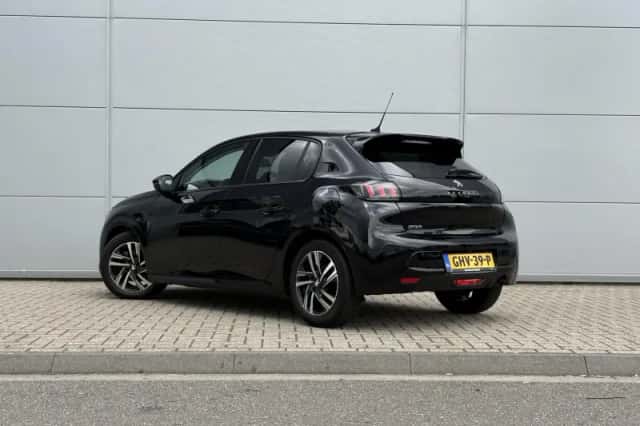 Peugeot 208 (2023) thumbnail 4