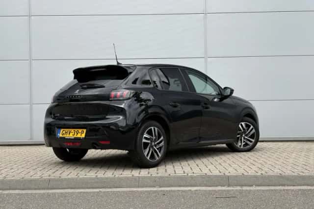 Peugeot 208 (2023) thumbnail 6