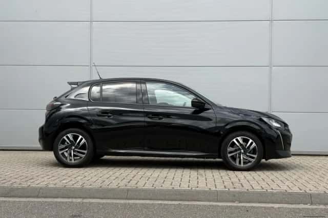 Peugeot 208 (2023) thumbnail 7