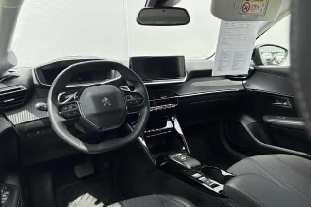 Peugeot 208 (2023) thumbnail 10