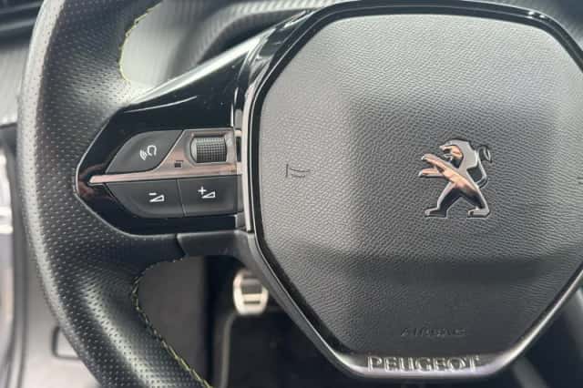 Peugeot 2008 (2020) thumbnail 15