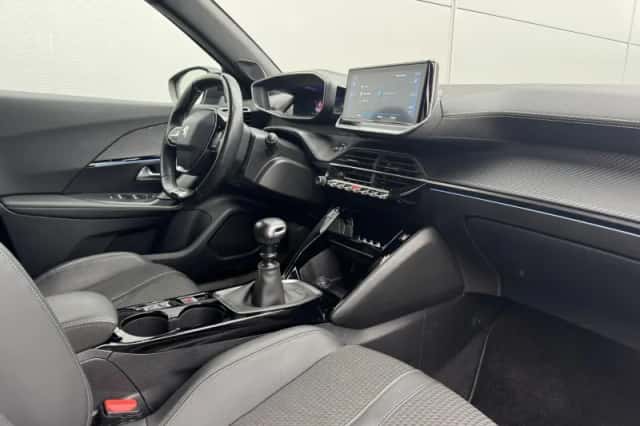 Peugeot 2008 (2020) thumbnail 33
