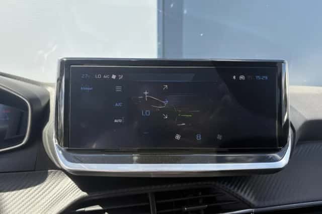 Peugeot 208 (2025) thumbnail 18