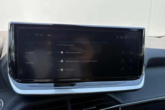 Peugeot 2008 (2025) thumbnail 15