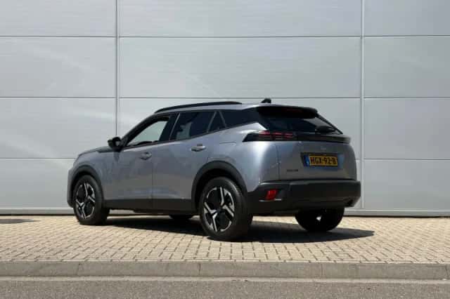 Peugeot 2008 (2025) thumbnail 4