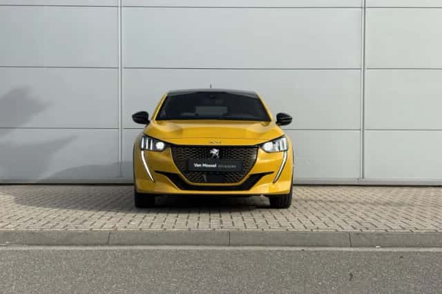 Peugeot e-208 (2023) thumbnail 8