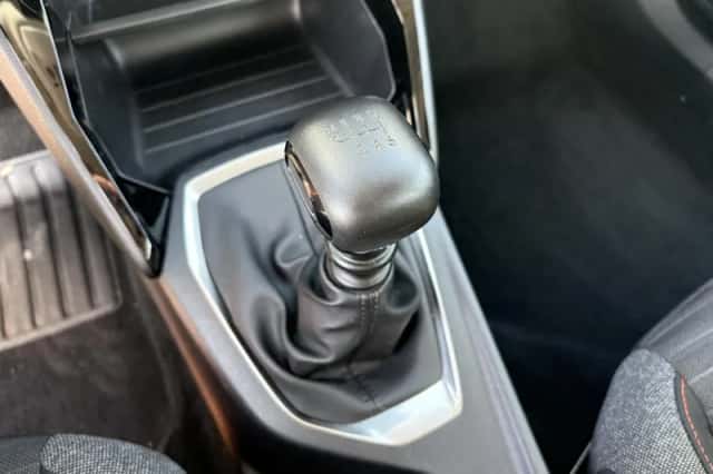 Peugeot 2008 (2022) thumbnail 15