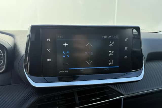 Peugeot 2008 (2022) thumbnail 16