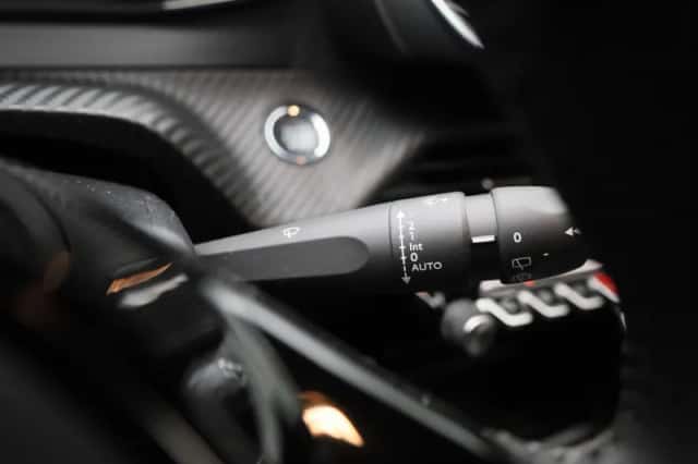 Peugeot e-2008 (2023) thumbnail 22