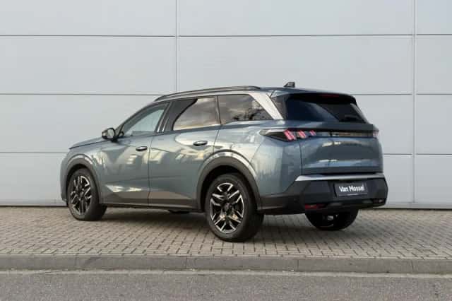 Peugeot 5008 (2025) thumbnail 4