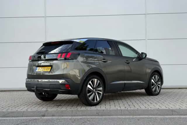 Peugeot 3008 (2020) thumbnail 6