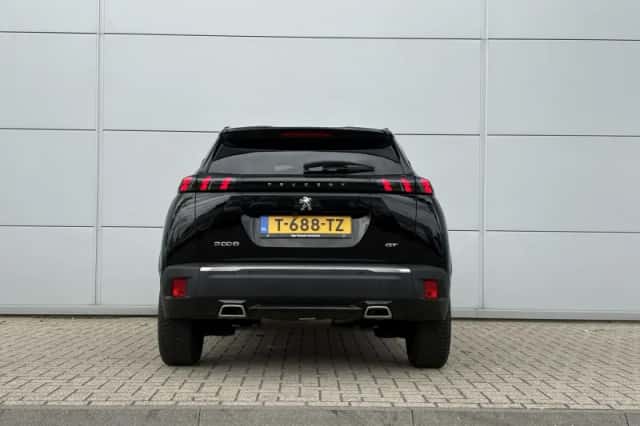 Peugeot 2008 (2023) thumbnail 4