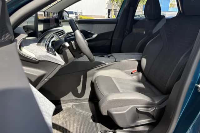 Peugeot 3008 (2025) thumbnail 11