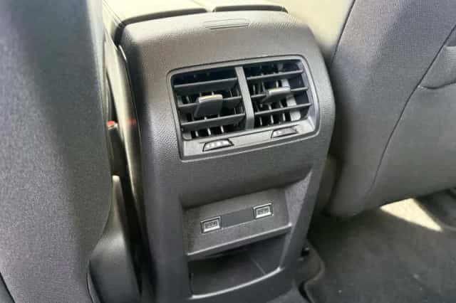 Peugeot e-308 (2024) thumbnail 15