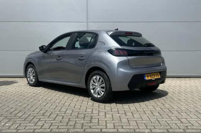 Peugeot 208 (2022) thumbnail 3