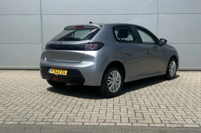 Peugeot 208 (2022) thumbnail 5