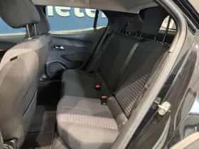 Peugeot 2008 (2021) thumbnail 16
