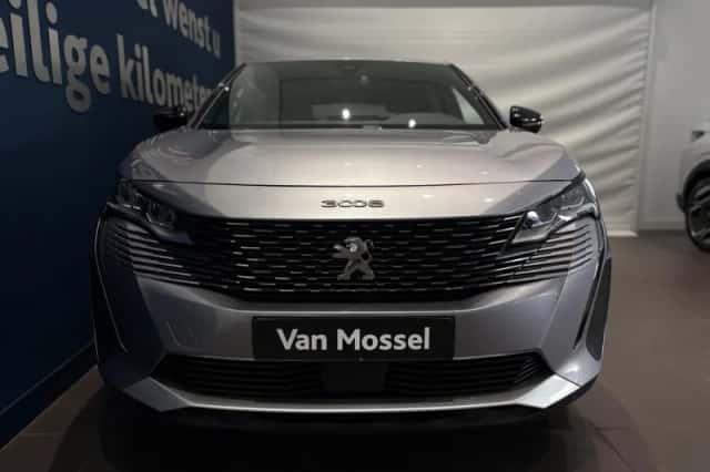 Peugeot 3008 (2024) thumbnail 2
