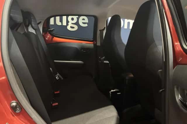 Peugeot 108 (2021) thumbnail 6