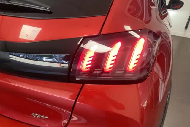 Peugeot 208 (2021) thumbnail 5