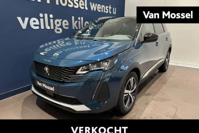 Peugeot 5008 (2024) thumbnail 1