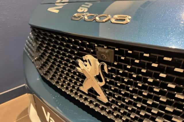 Peugeot 5008 (2024) thumbnail 5
