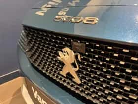 Peugeot 5008 (2024) thumbnail 5