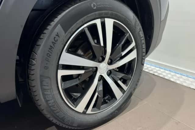 Peugeot 5008 (2024) thumbnail 6