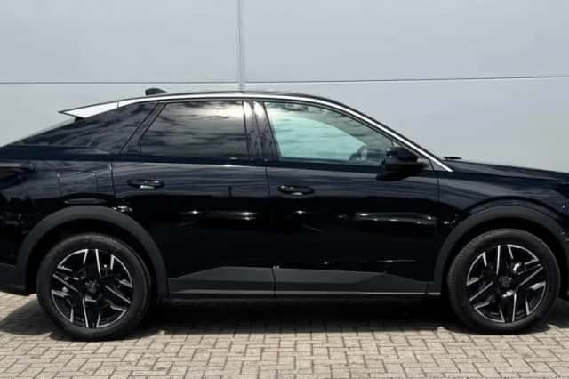 Peugeot 3008 (2025) thumbnail 4