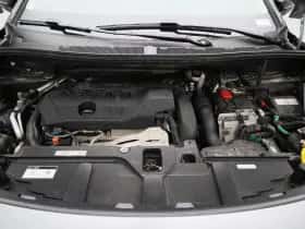 Peugeot 3008 (2023) thumbnail 36