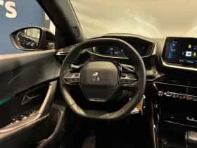 Peugeot 2008 (2023) thumbnail 3
