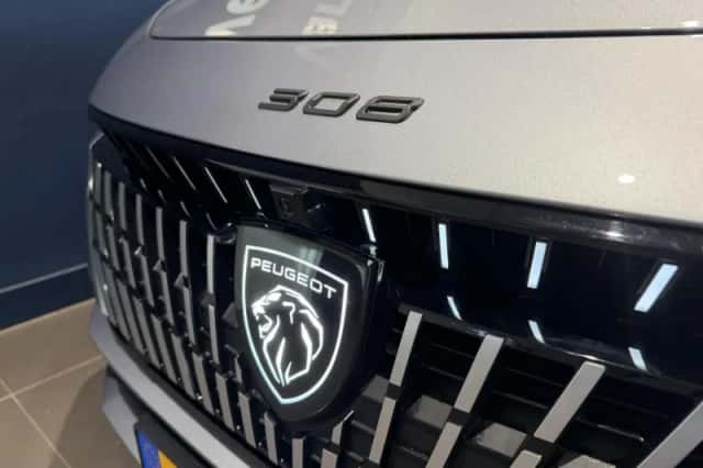 Peugeot 308 (2025) thumbnail 3